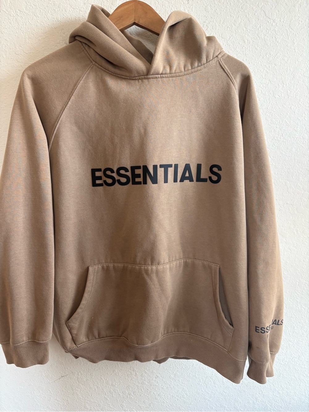 Fear Of God Essentials Hoodie Adult Size XL Beige Black Fleece Pullover Men's